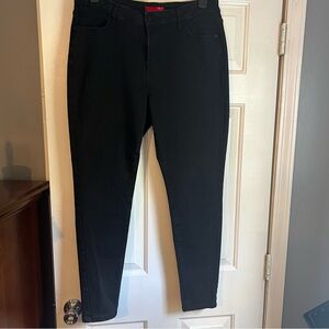 Jennifer Lopez sculpt skinny black jeans size 14. NWOT
